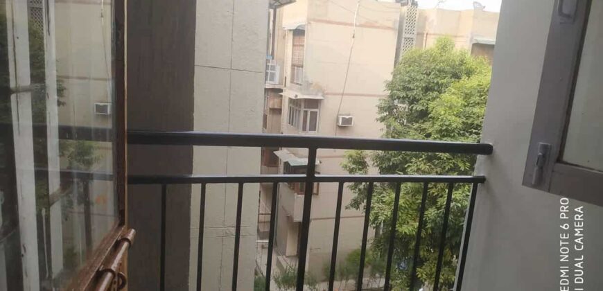 2 bhk flat in mayur vihar phase 1