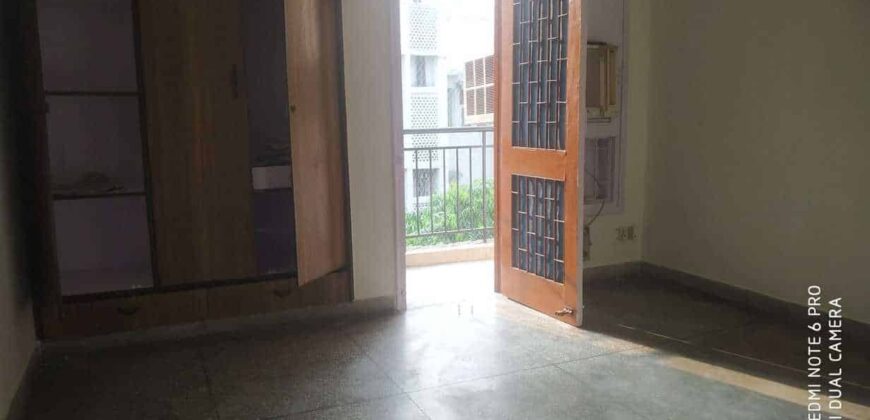 2 bhk flat in mayur vihar phase 1