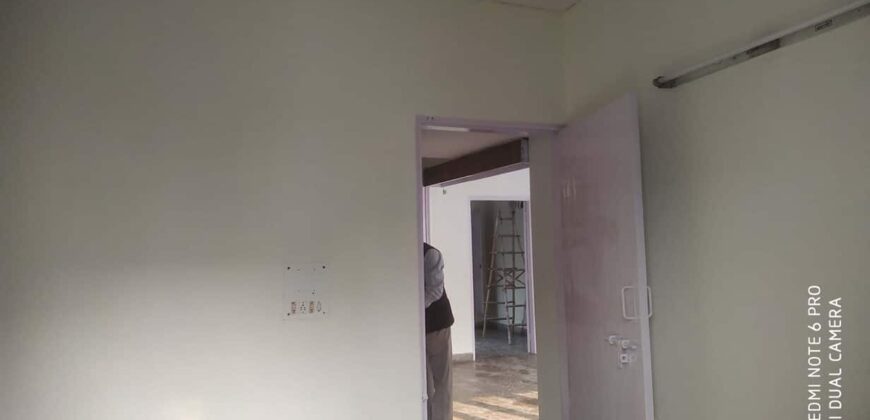 2 bhk flat in mayur vihar phase 1