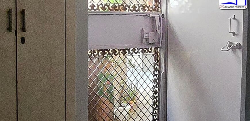 3 BHK Duplex Flat for Sale in Trilok Apartment, IP Extension, Patparganj, Delhi