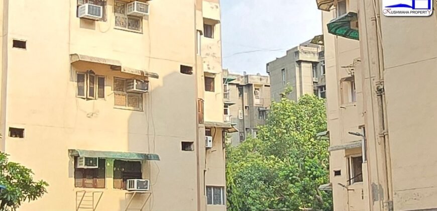 3 BHK Duplex Flat for Sale in Trilok Apartment, IP Extension, Patparganj, Delhi